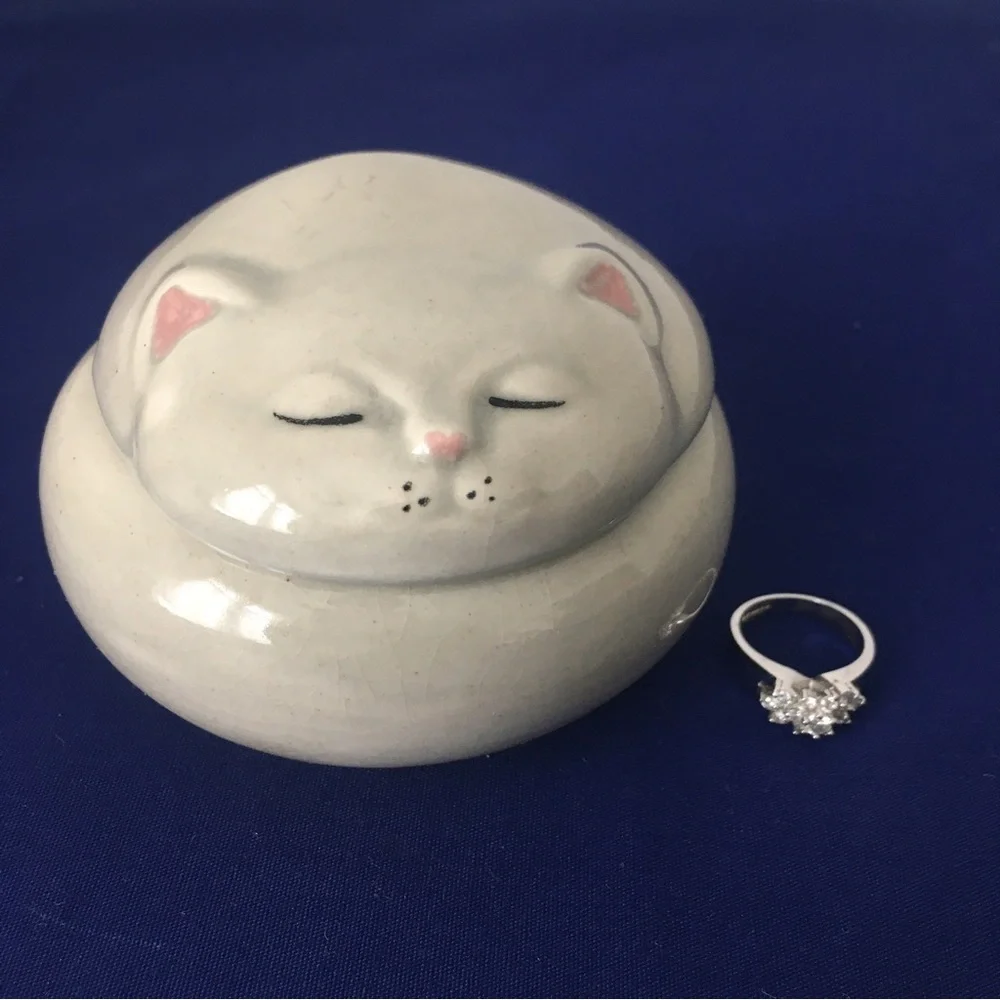 Vintage Handmade Ceramic Cat Jewelry Dish